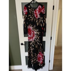 Mac Duggal long sleeve sequin column gown, size 6